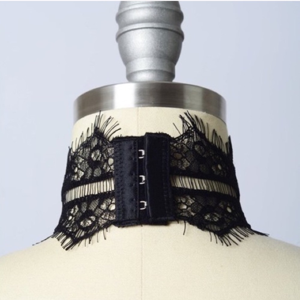 Burgundy Lace Bralette Size Medium NEW - Picture 3 of 3